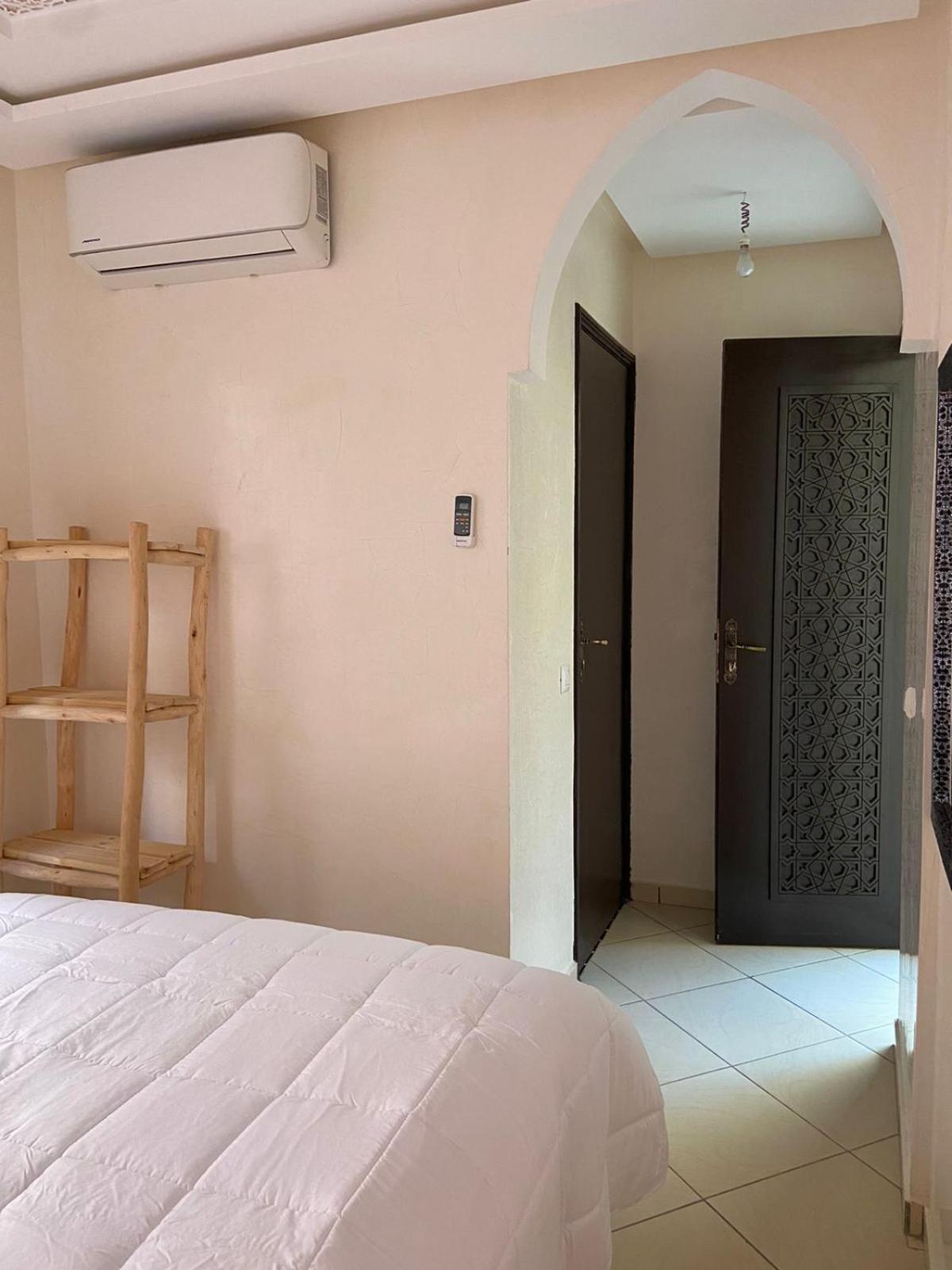 Private Riad 3Ch Salon, Terrasse Avec Jacuzzi , A Jemaa El Fna Marakeş Dış mekan fotoğraf