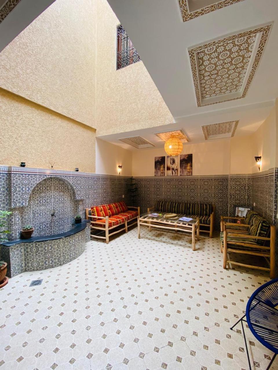 Private Riad 3Ch Salon, Terrasse Avec Jacuzzi , A Jemaa El Fna Marakeş Dış mekan fotoğraf