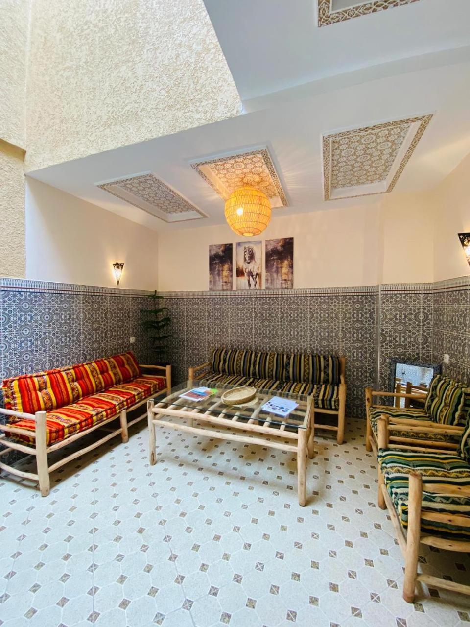Private Riad 3Ch Salon, Terrasse Avec Jacuzzi , A Jemaa El Fna Marakeş Dış mekan fotoğraf