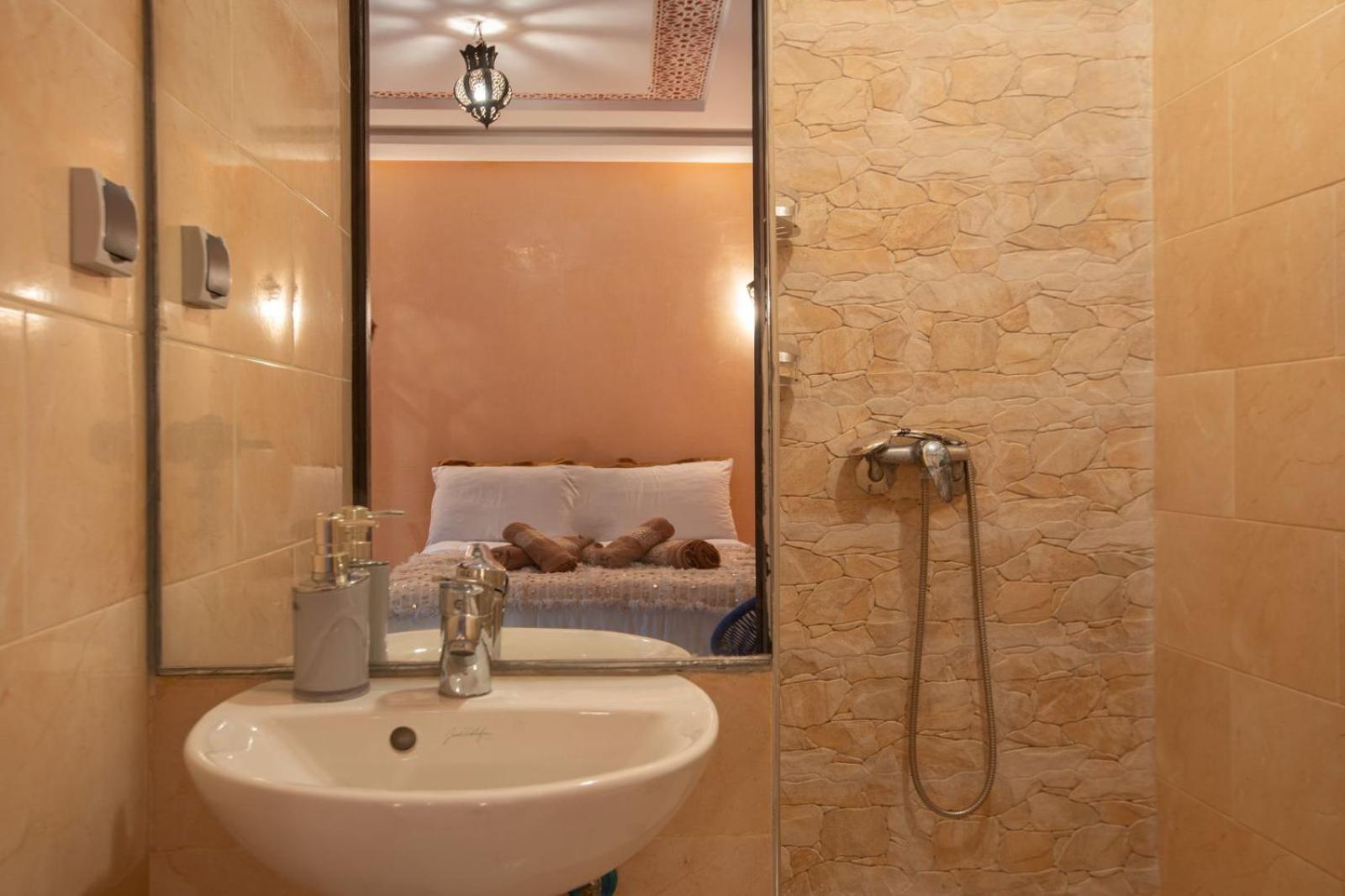 Private Riad 3Ch Salon, Terrasse Avec Jacuzzi , A Jemaa El Fna Marakeş Dış mekan fotoğraf